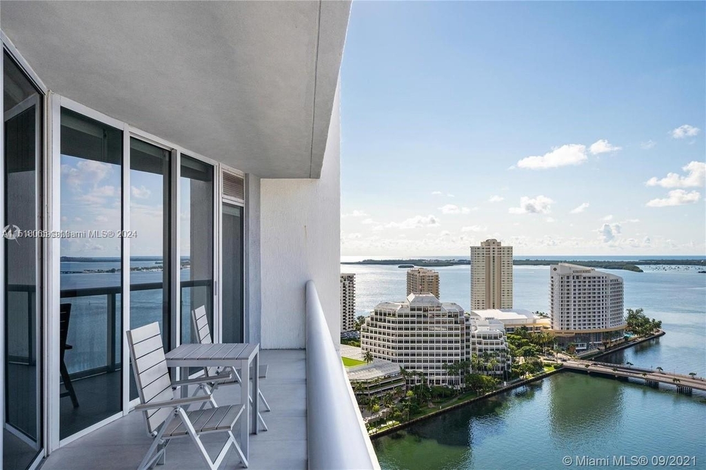 495 Brickell Ave - Photo 3