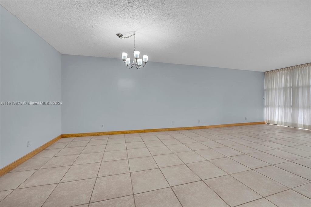 800 Parkview Dr - Photo 28