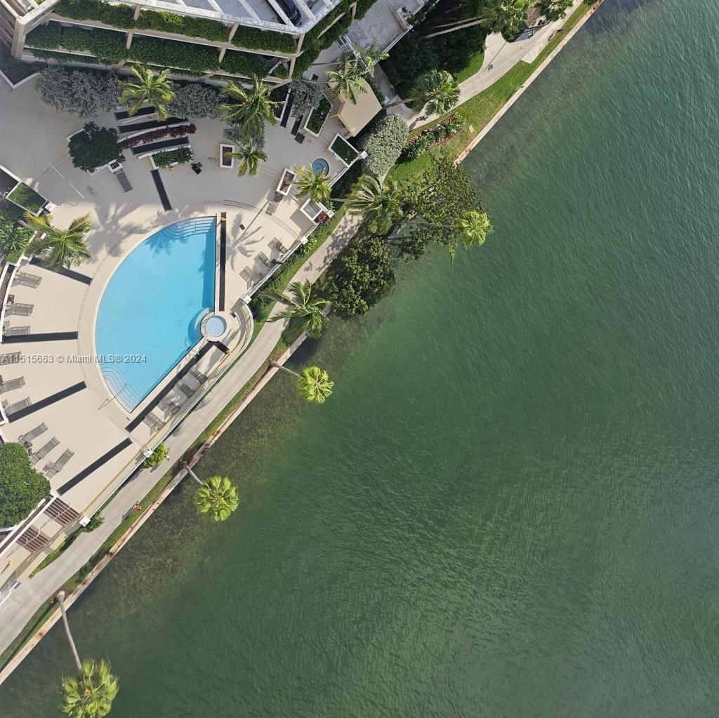 701 Brickell Key Blvd - Photo 4