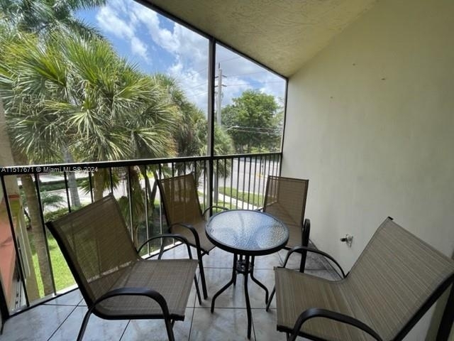 16475 Golf Club Rd - Photo 4