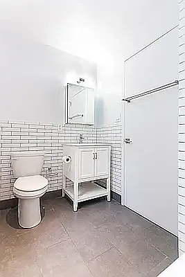 135 William Street - Photo 8