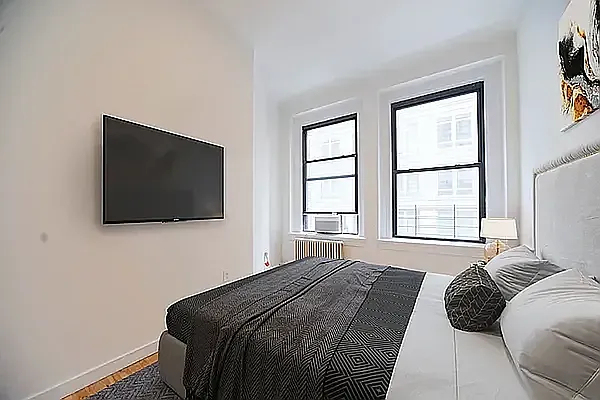 135 William Street - Photo 4