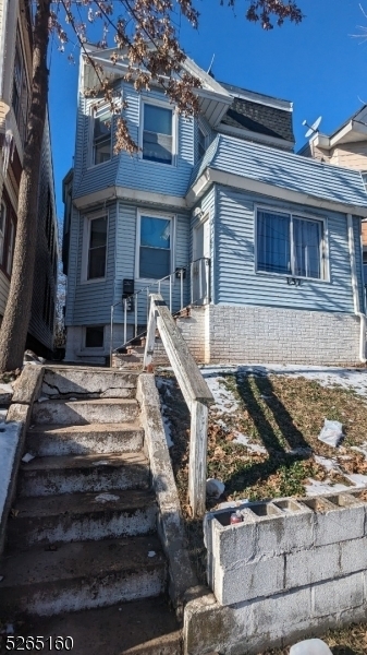 157 Myrtle Ave - Photo 0