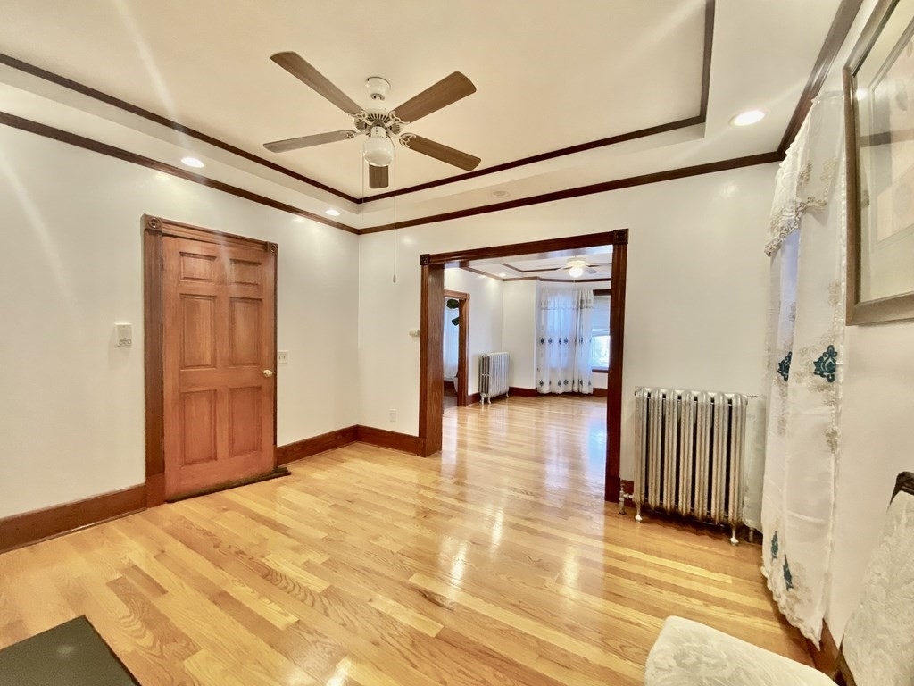 445 Meridian Street - Photo 4