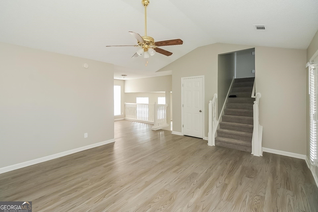 3331 Waggoner - Photo 2