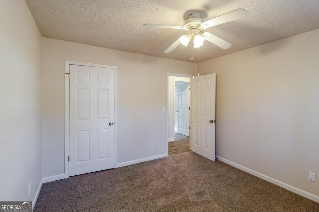 103 S Circle - Photo 10