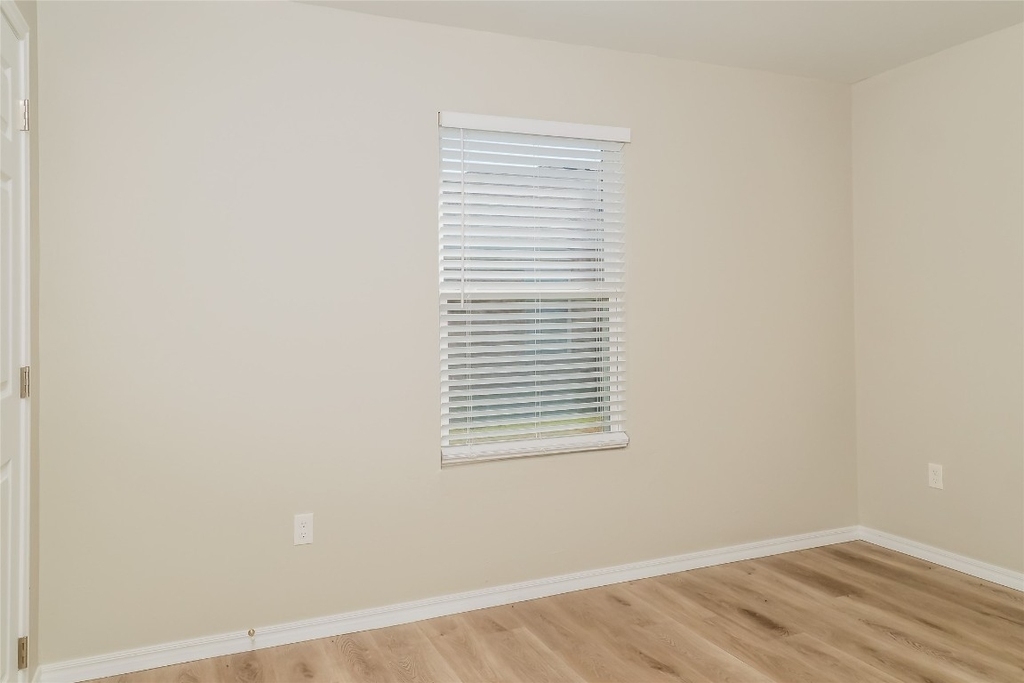 13200 Beekman Drive - Photo 10