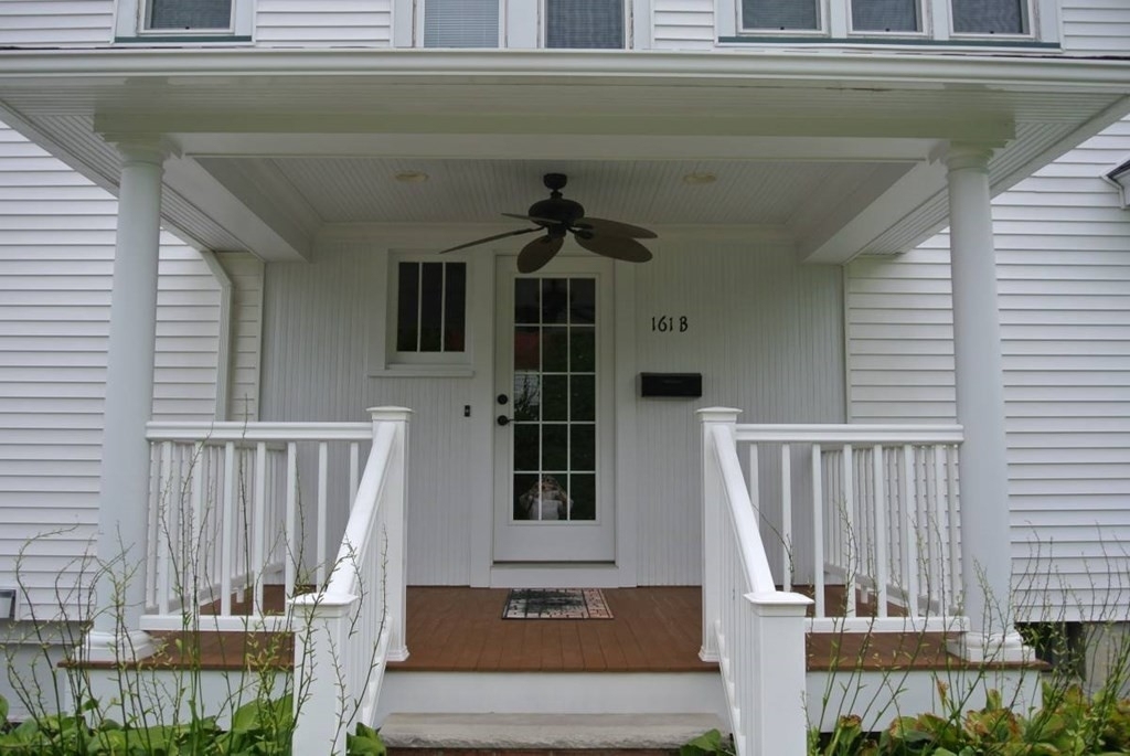 161 Oakwood Ave., Suite B - Photo 1