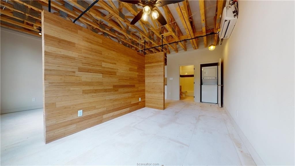 305 West 27th Street - Photo 18