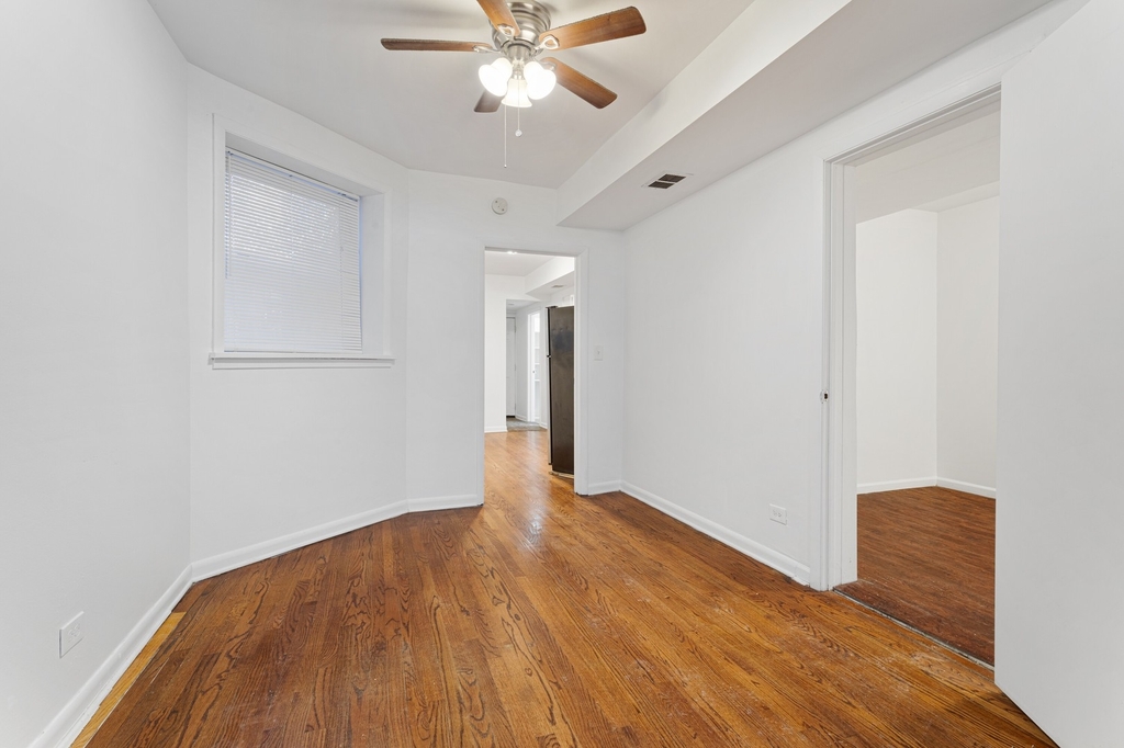 665 W Roscoe Street - Photo 8