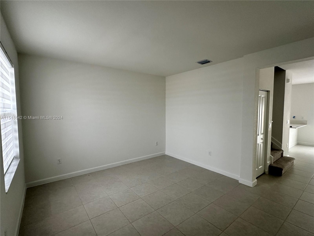 12886 Sw 233rd Ter - Photo 4