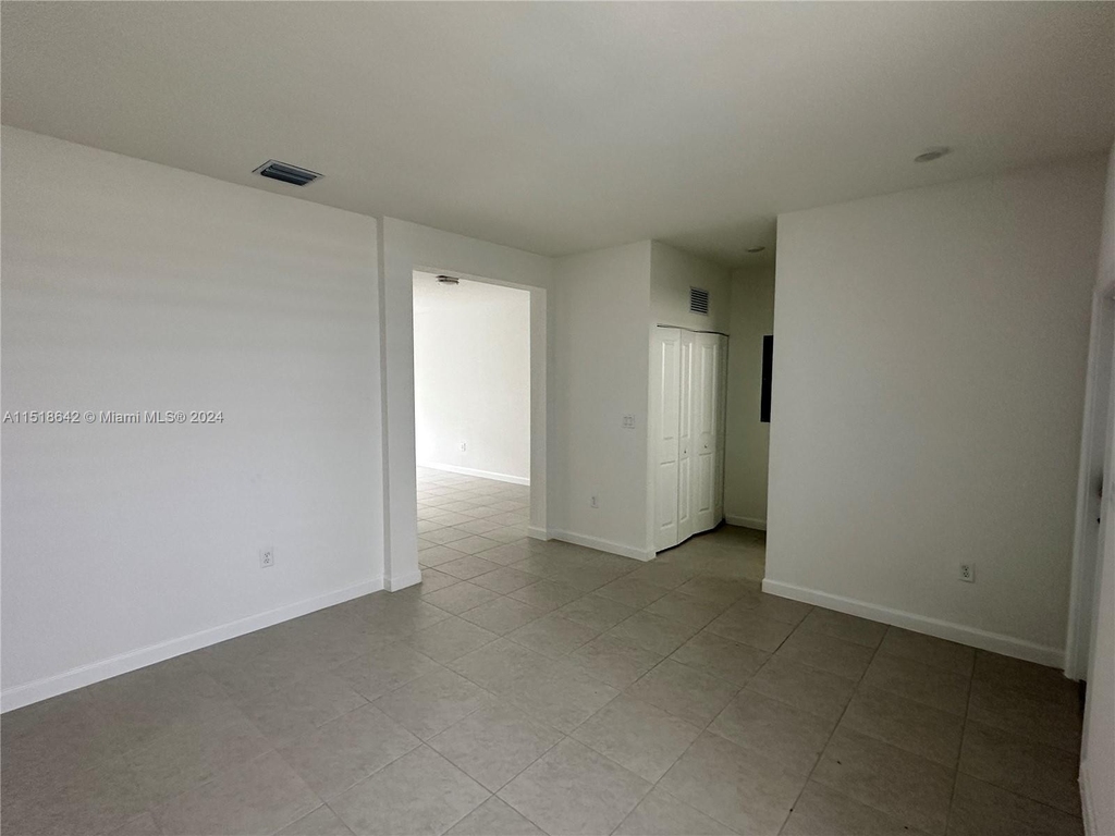12886 Sw 233rd Ter - Photo 5