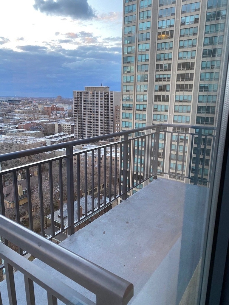 3440 N Lake Shore Drive - Photo 6