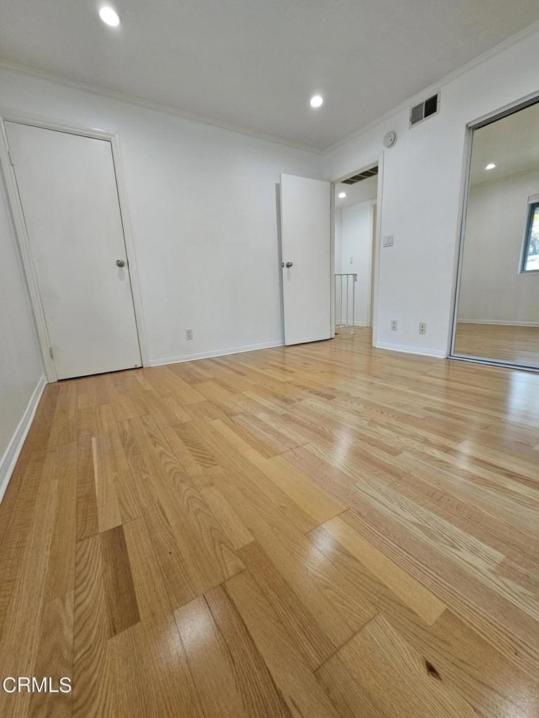 283 S Hudson Avenue - Photo 10