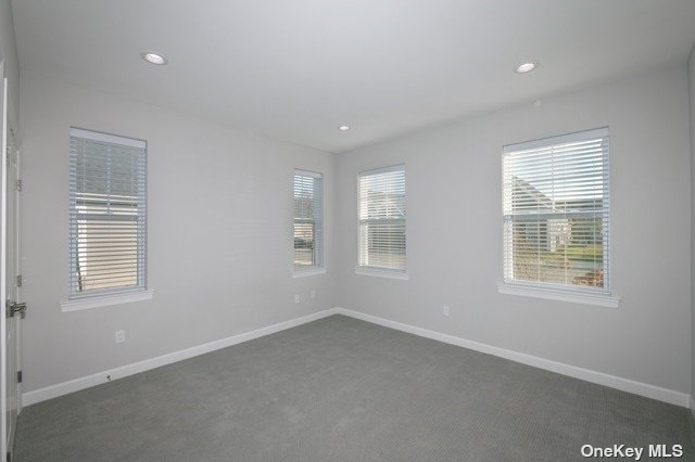 300 Sutton Court - Photo 8