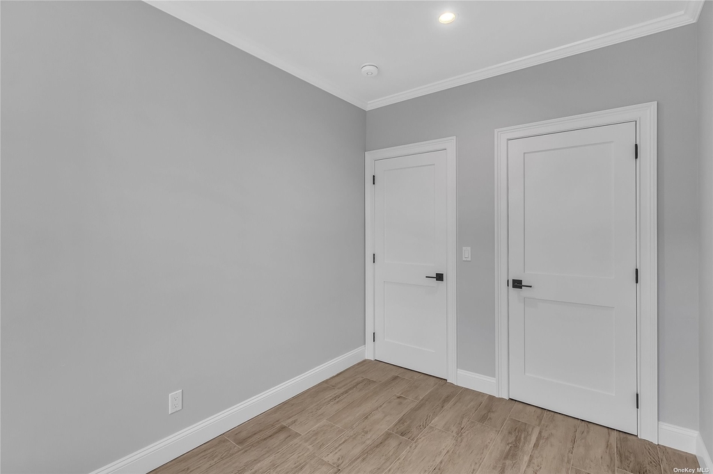 156 W Broadway - Photo 12