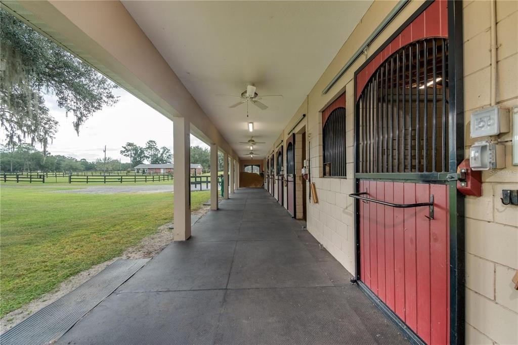 7647 Nw 21st Street - Barn Apt. - Photo 6