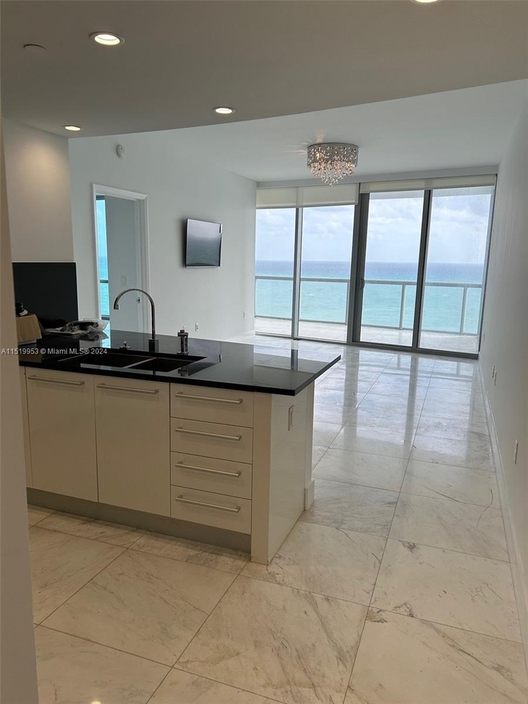 17121 Collins Ave - Photo 13