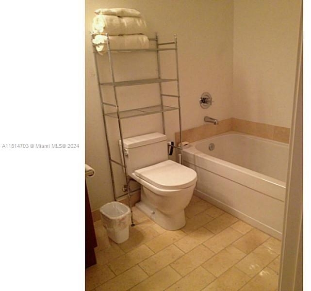 1111 Sw 1 Av - Photo 4