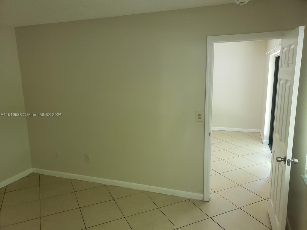 1463 Woodpecker St - Photo 34