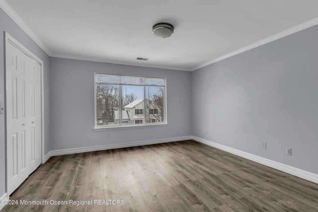 190 Spruce Street - Photo 17