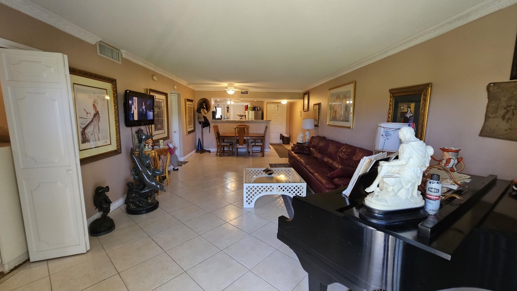 2800 N Palm Aire Drive - Photo 4