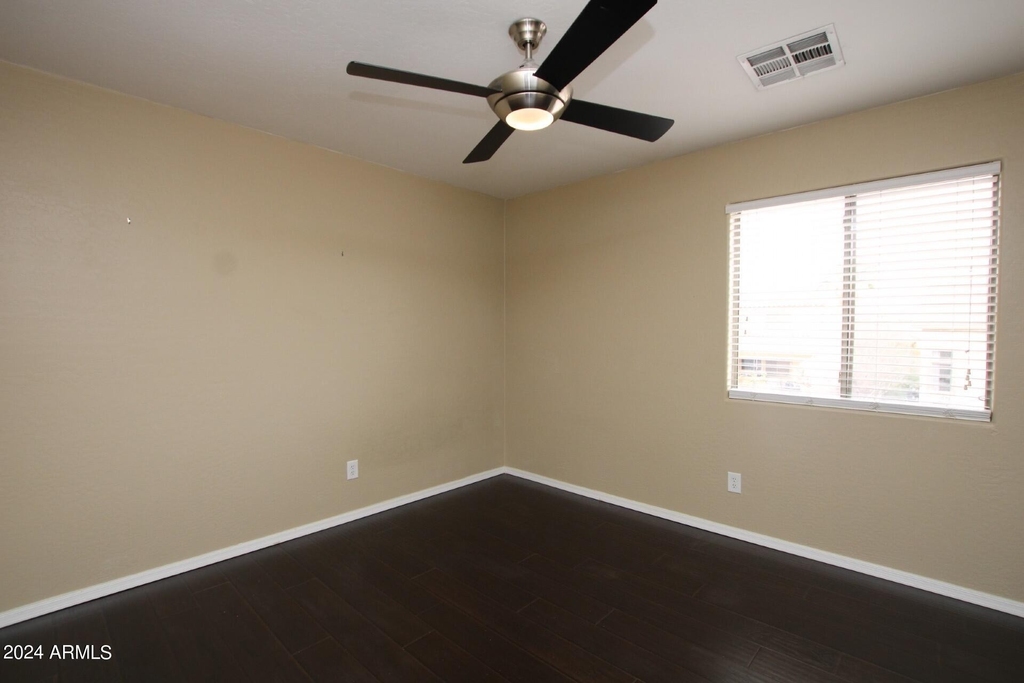 12622 W Duane Lane - Photo 11