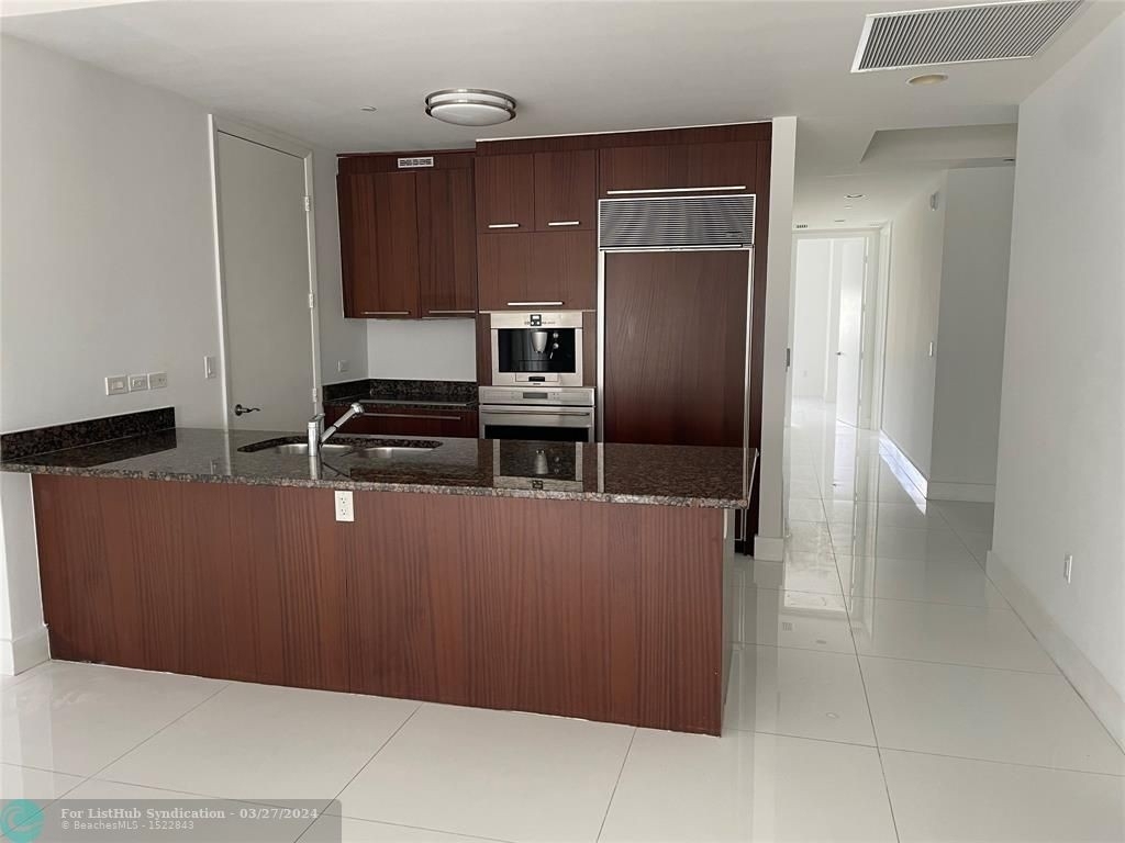 16001 Collins Ave - Photo 19