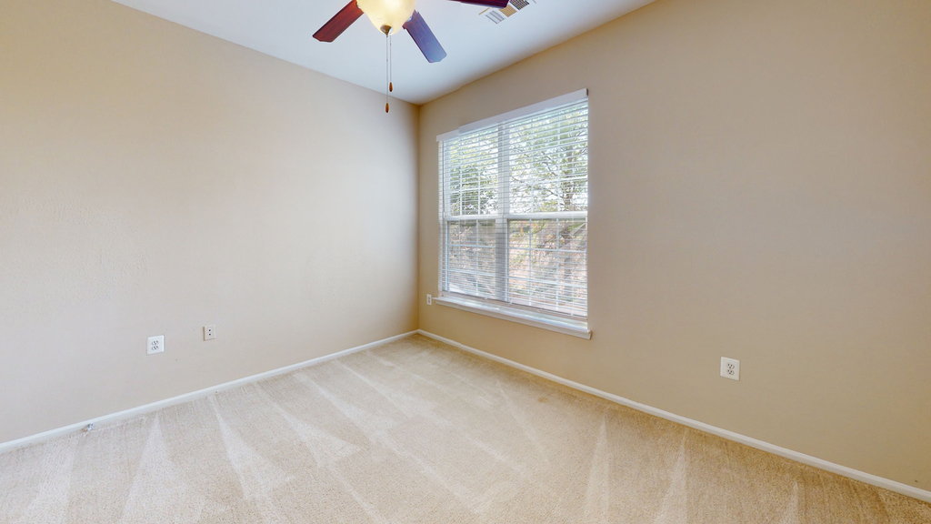 13800 Jefferson Park Drive - Photo 3