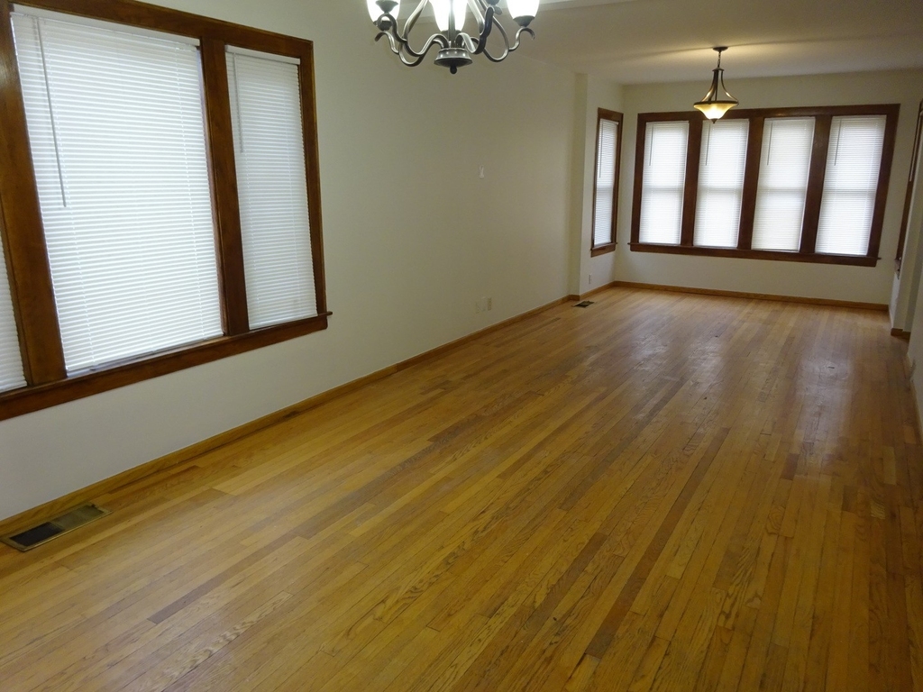 5030 W Winnemac Avenue - Photo 7