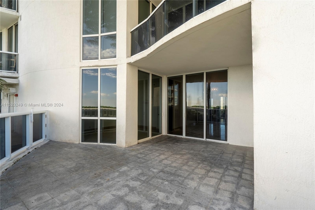 16001 Collins Ave - Photo 34