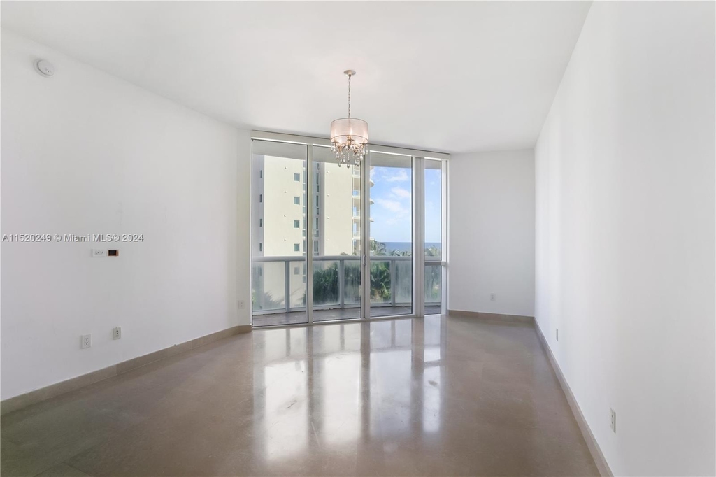 16001 Collins Ave - Photo 17