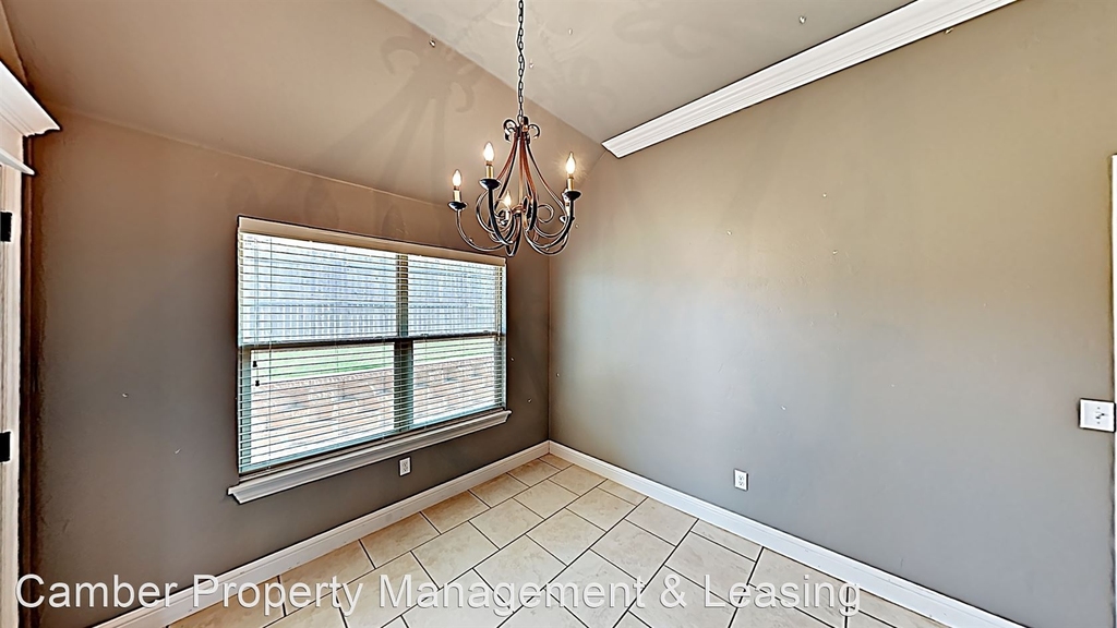 17332 Hardwood Place - Photo 6