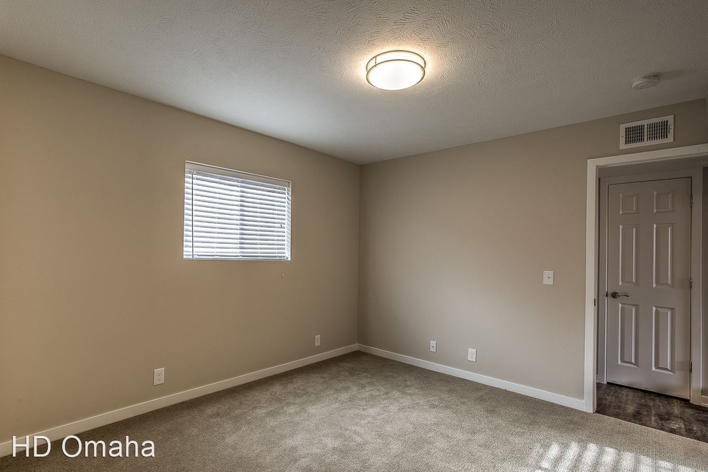 1325 South 30th Avenue - Photo 8