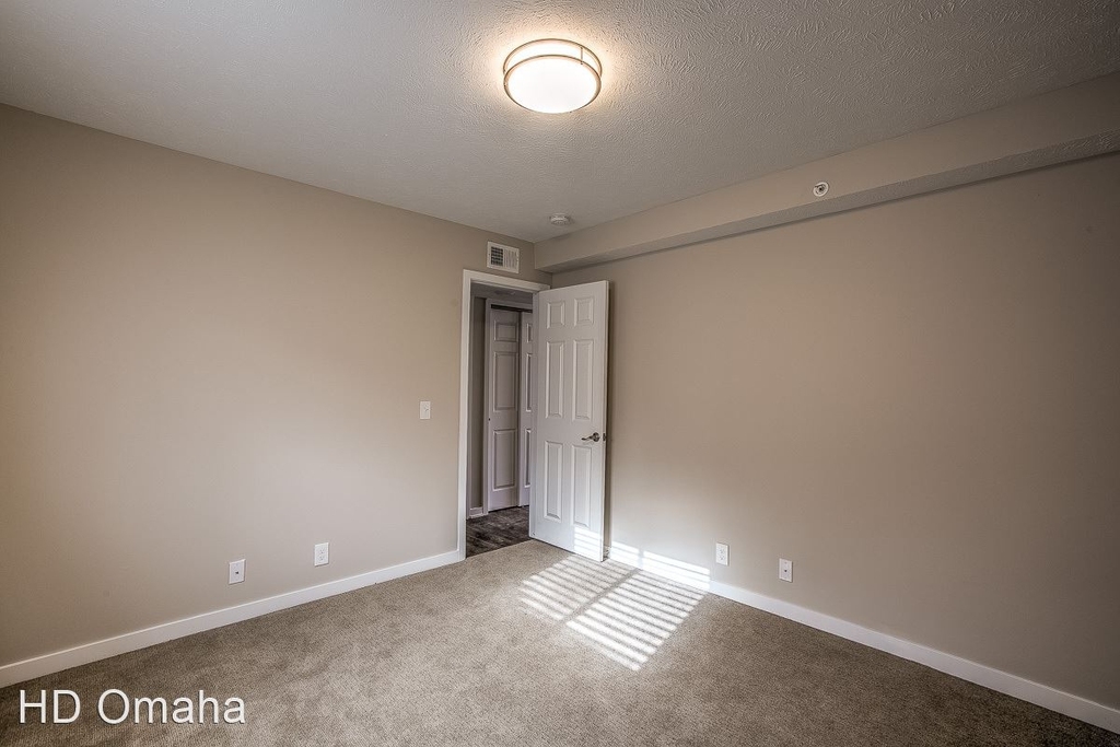 1325 South 30th Avenue - Photo 7