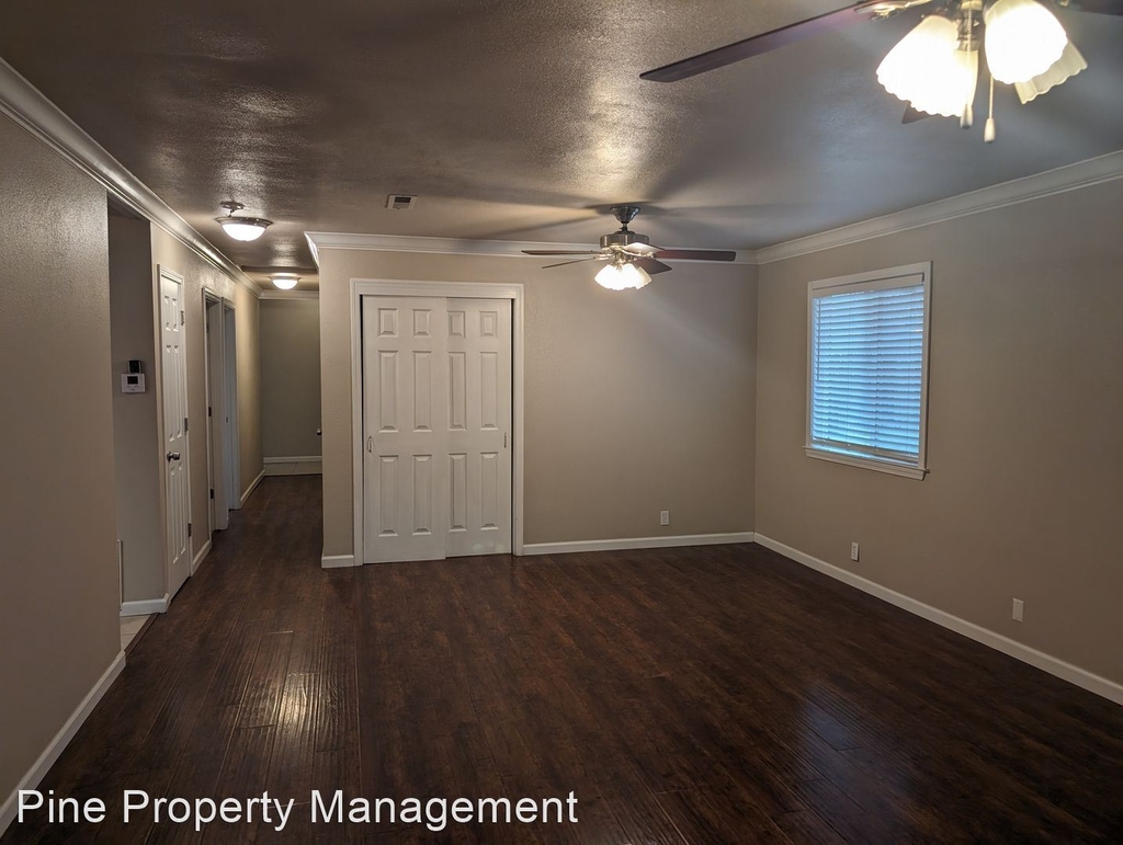 3861 Hurner Ct - Photo 2