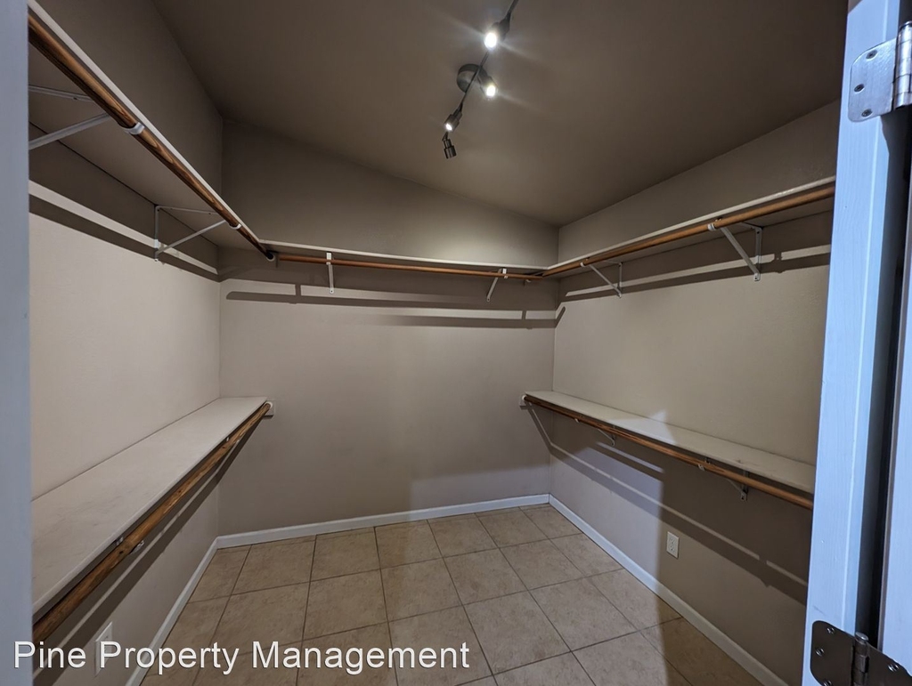 3861 Hurner Ct - Photo 21