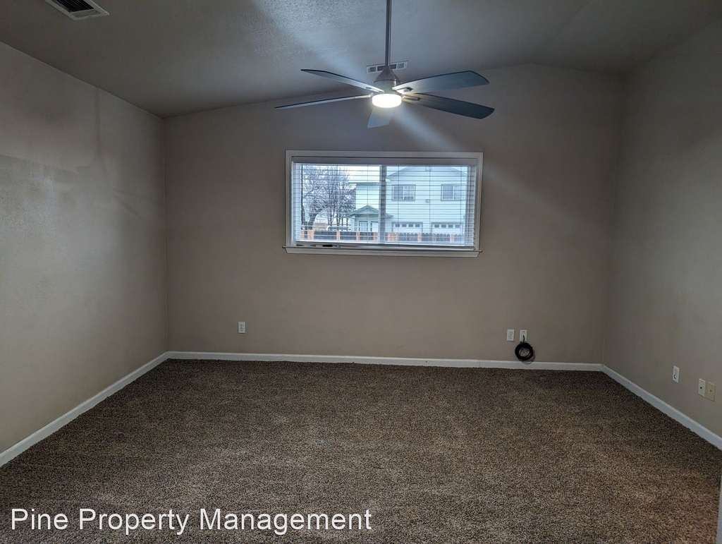 3861 Hurner Ct - Photo 12