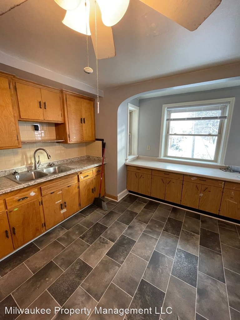 5333 W Keefe Ave - Photo 10