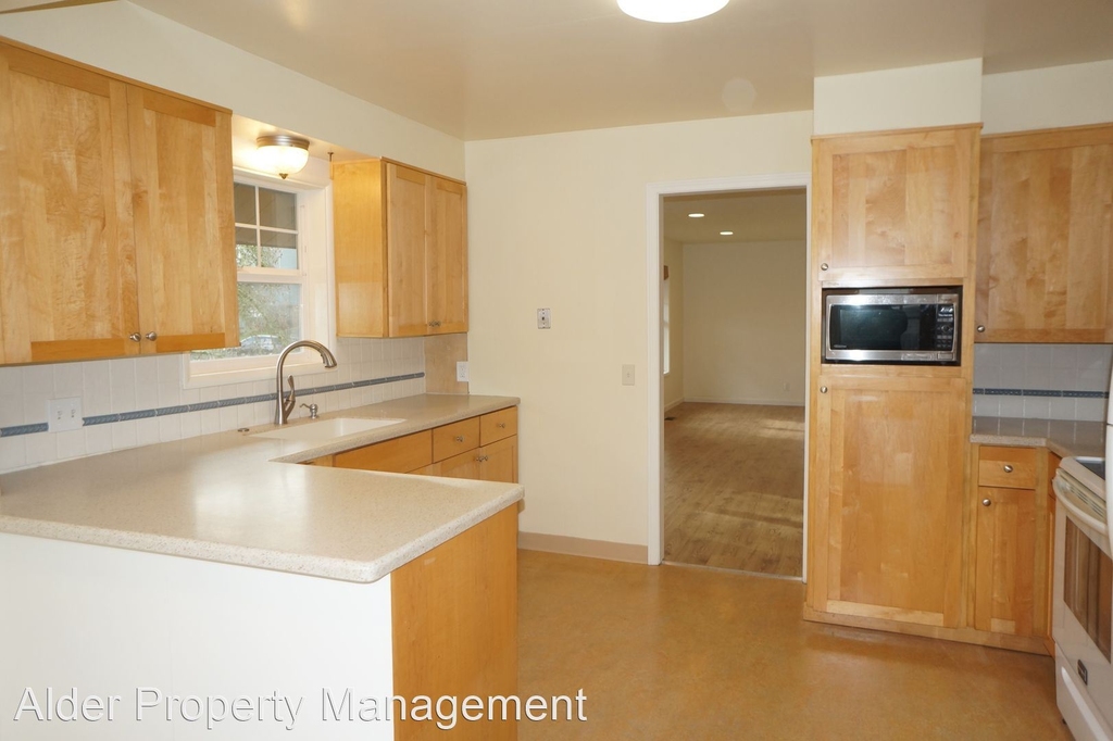 4604 Ne 35th Ave. - Photo 14