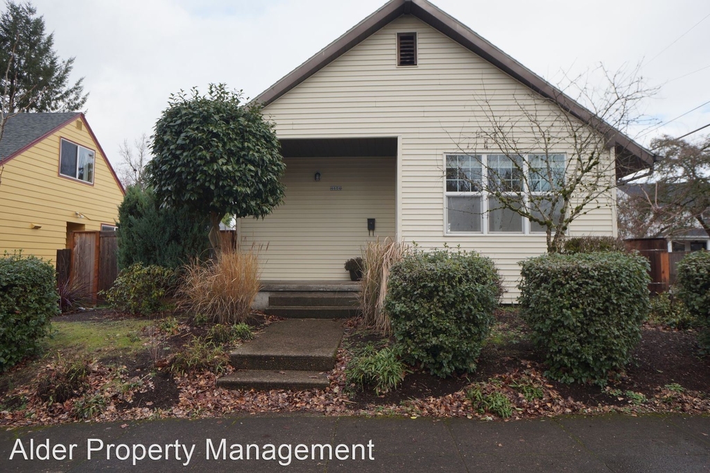 4604 Ne 35th Ave. - Photo 1