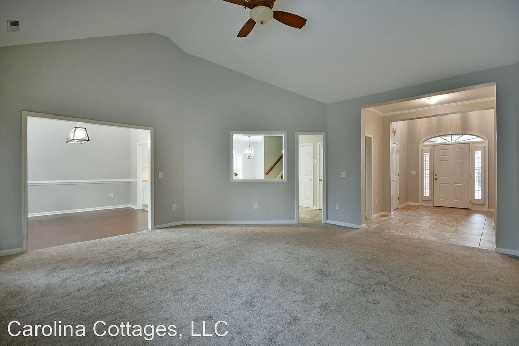 200 Groton Ct. - Photo 17