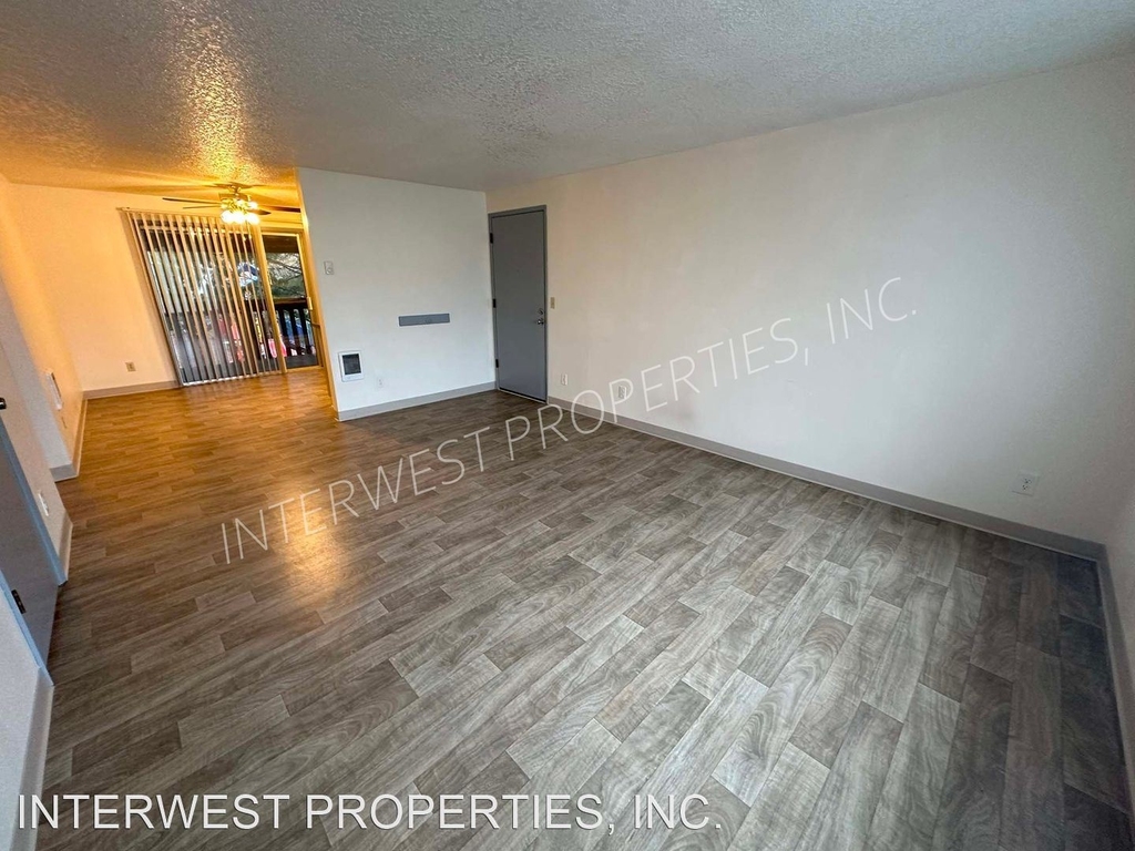 Mapletree Apts 1001 Ne 25th Ave - Photo 2