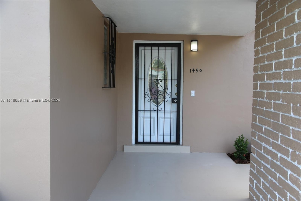 1450 Sw 20th Ct - Photo 2