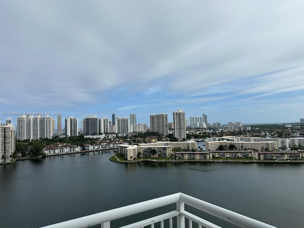 18081 Biscayne Blvd - Photo 3