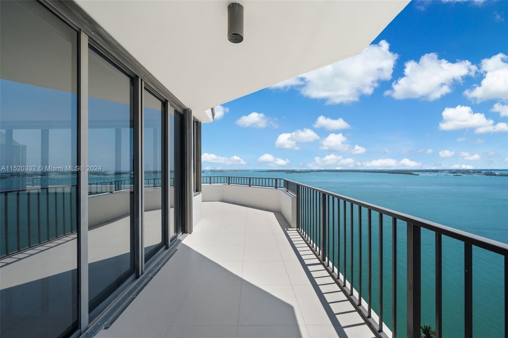 520 Brickell Key Dr - Photo 41