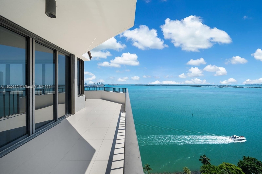 520 Brickell Key Dr - Photo 42