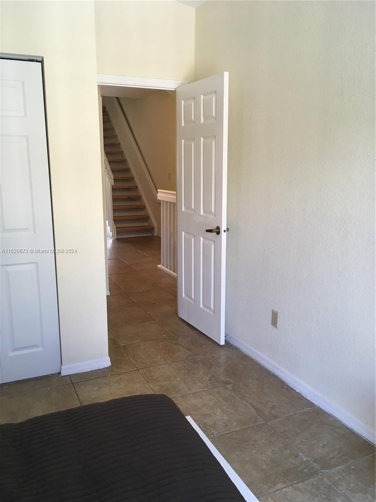 711 Sw 148th Ave - Photo 6