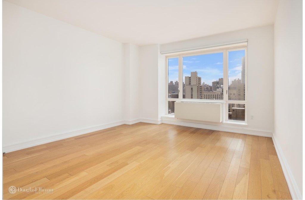 1280 Fifth Ave - Photo 3