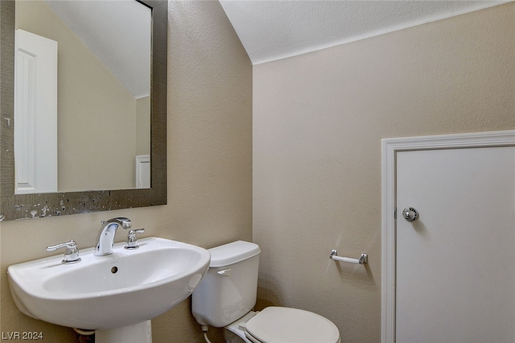 3763 Van Ness Avenue - Photo 5